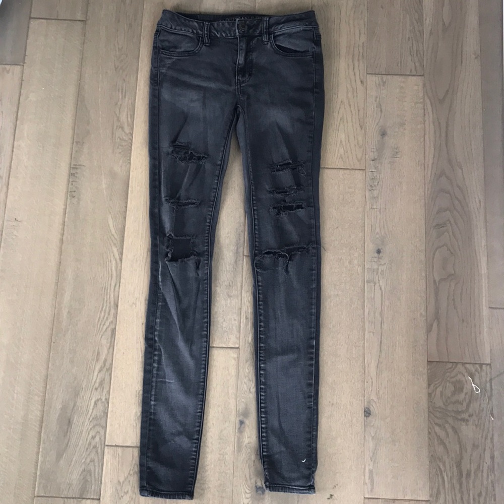 Black American Eagle Ripped Jeans